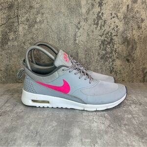 Nike Air Max Thea Running Shoes Womens sz 7 - Grey/pink